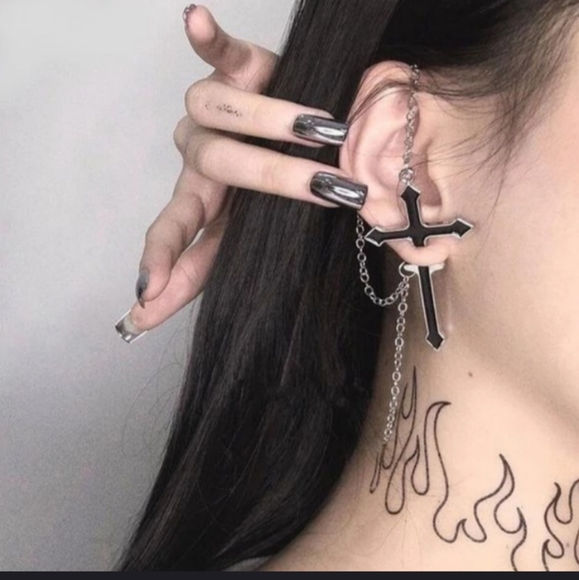 Jewelry - NWT Goth Black Cross Chain Drop Single Earring!